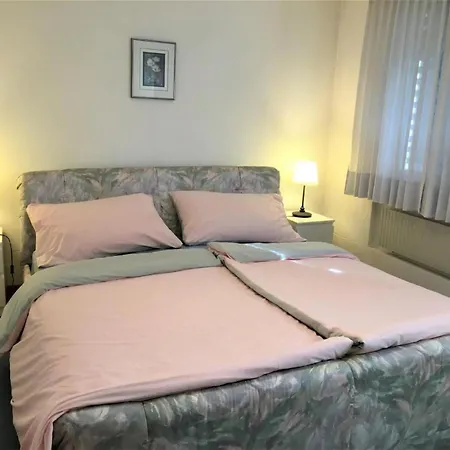 Mit Bergblick By Interhome