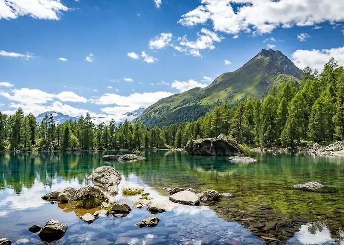 Mit Bergblick By Interhome * Poschiavo